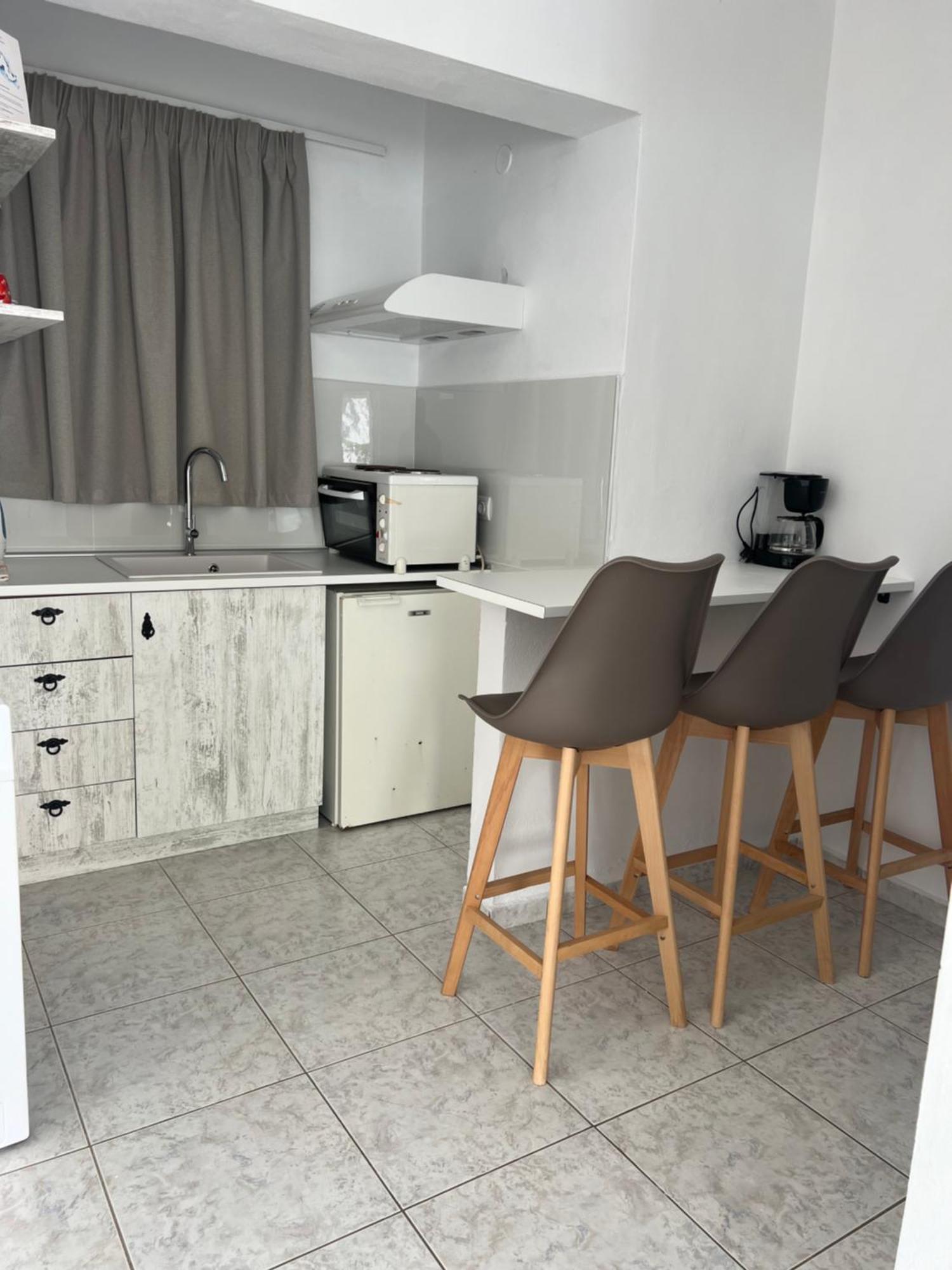 Nikos Studios Livadia  Exteriér fotografie