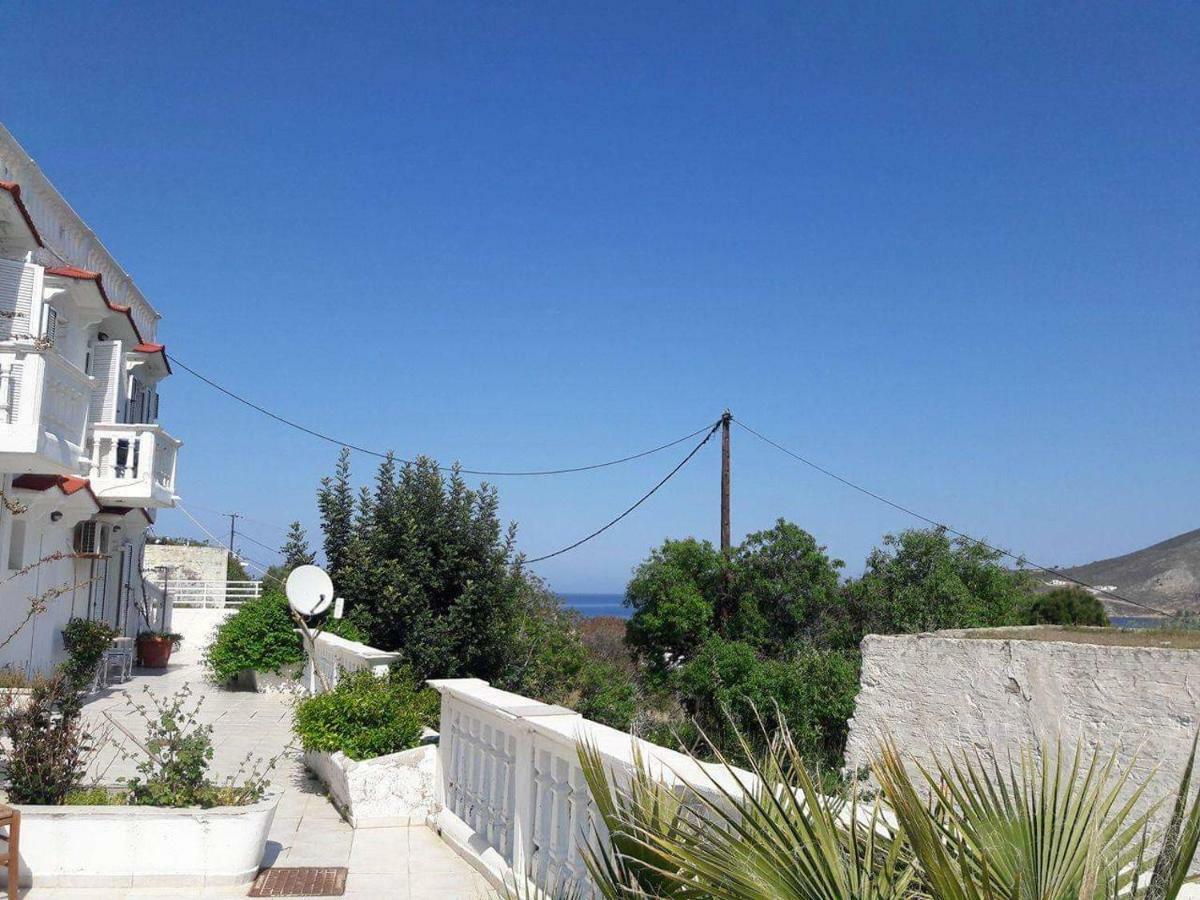 Nikos Studios Livadia  Exteriér fotografie